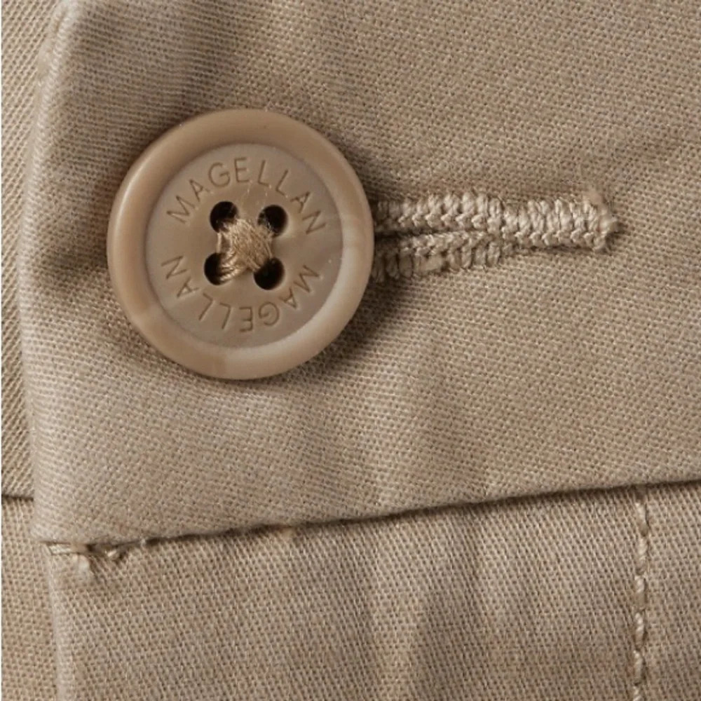 2 For $20 NWT Woman’s Magellan Outdoors Happy Camper 4”Khaki Hiking Shorts - Picture 4 of 9